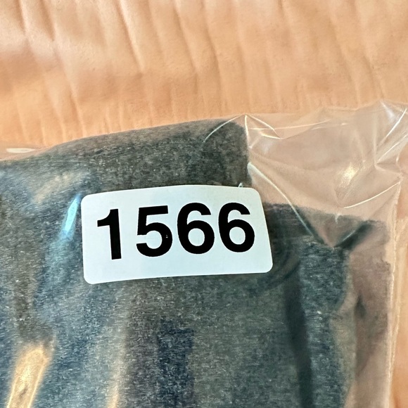 GAP Grey Wool Pleated Button Drop Waist Detail Side Zip Skirt size 10 #1566 - Picture 4 of 5